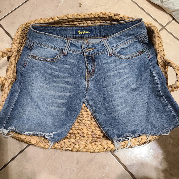 Shorts - Picture 1 of 3